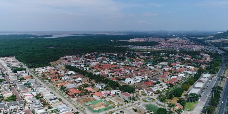 GeoBienes - Terreno Comercial en Venta, Vía a la Costa  - Plusvalia Guayaquil Casas de venta y alquiler Inmobiliaria Ecuador