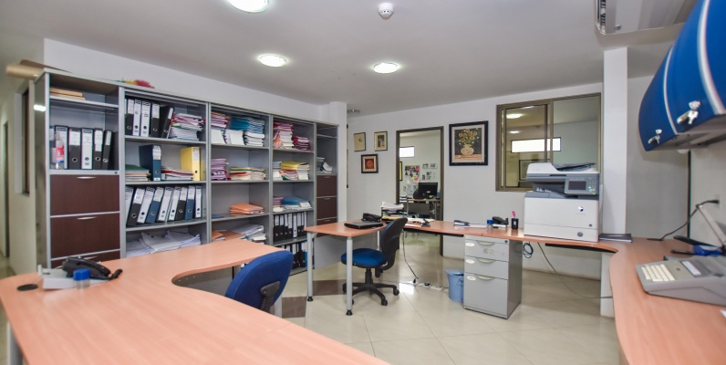 Terreno de oportunidad en alquiler ubicada en Vía La Costa GeoBienes - Oficina comercial en alquiler con galpón, bodega y área libre - Plusvalia Guayaquil Casas de venta y alquiler Inmobiliaria Ecuador