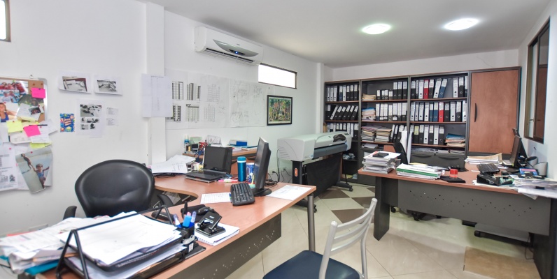 Terreno de oportunidad en alquiler ubicada en Vía La Costa GeoBienes - Oficina comercial en alquiler con galpón, bodega y área libre - Plusvalia Guayaquil Casas de venta y alquiler Inmobiliaria Ecuador
