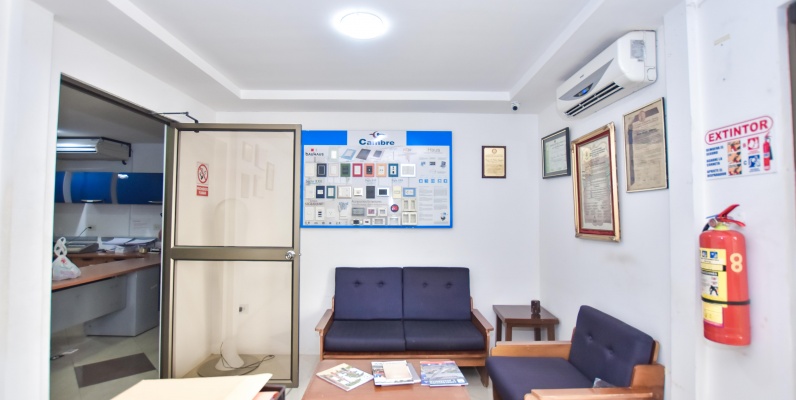 Terreno de oportunidad en alquiler ubicada en Vía La Costa GeoBienes - Oficina comercial en alquiler con galpón, bodega y área libre - Plusvalia Guayaquil Casas de venta y alquiler Inmobiliaria Ecuador