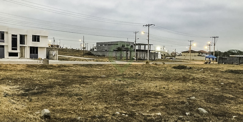Terreno en venta en Urbanización El Condado vía a Samborondón - La Aurora GeoBienes - Terreno en venta en Urbanización El Condado vía a Samborondón - La Aurora - Plusvalia Guayaquil Casas de venta y alquiler Inmobiliaria Ecuador