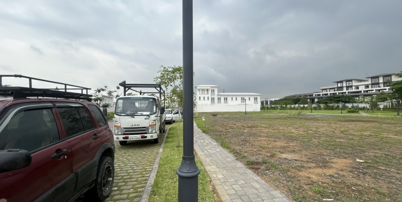 Terreno en venta ubicado en Urbanización Aires Norte (de Batan), Samborondón GeoBienes - Terreno en venta ubicado en Urbanización Aires Norte (de Batan), Samborondón - Plusvalia Guayaquil Casas de venta y alquiler Inmobiliaria Ecuador