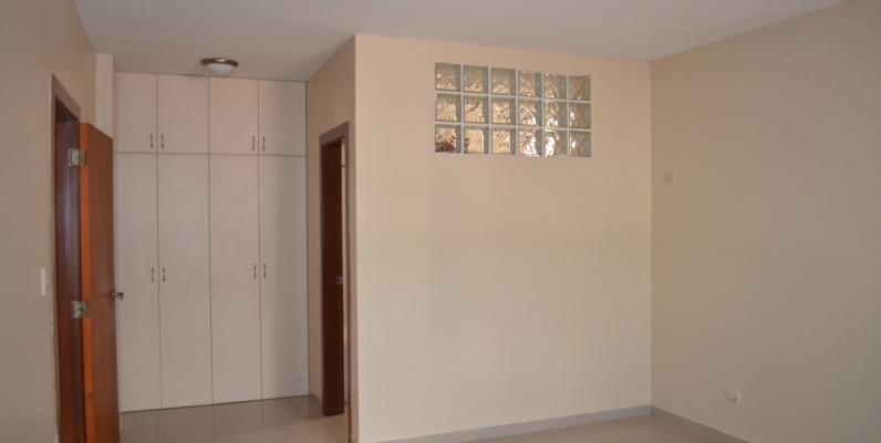 Townhouse en alquiler en Urbanización Ciudad Colón GeoBienes - Townhouse en alquiler en Urbanización Ciudad Colón - Plusvalia Guayaquil Casas de venta y alquiler Inmobiliaria Ecuador