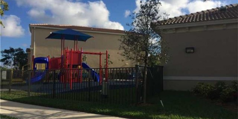 Townhouse en AVENTURA, MIAMI GeoBienes - Townhouse en AVENTURA, MIAMI - Plusvalia Guayaquil Casas de venta y alquiler Inmobiliaria Ecuador