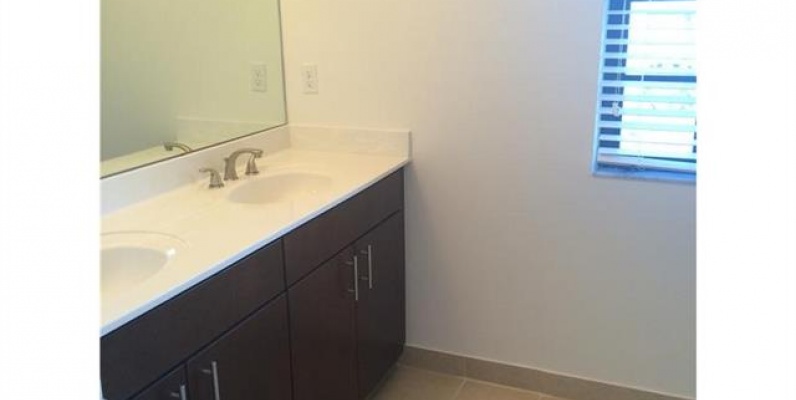 Townhouse en AVENTURA, MIAMI GeoBienes - Townhouse en AVENTURA, MIAMI - Plusvalia Guayaquil Casas de venta y alquiler Inmobiliaria Ecuador