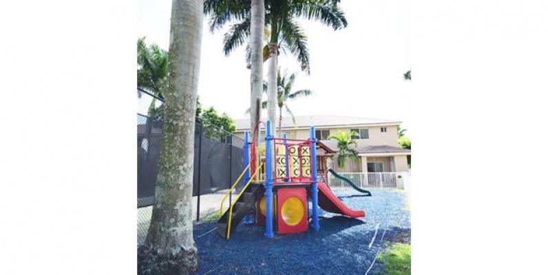 Townhouse en Venta- Las Brisas at Doral GeoBienes - Townhouse en Venta- Las Brisas at Doral - Plusvalia Guayaquil Casas de venta y alquiler Inmobiliaria Ecuador