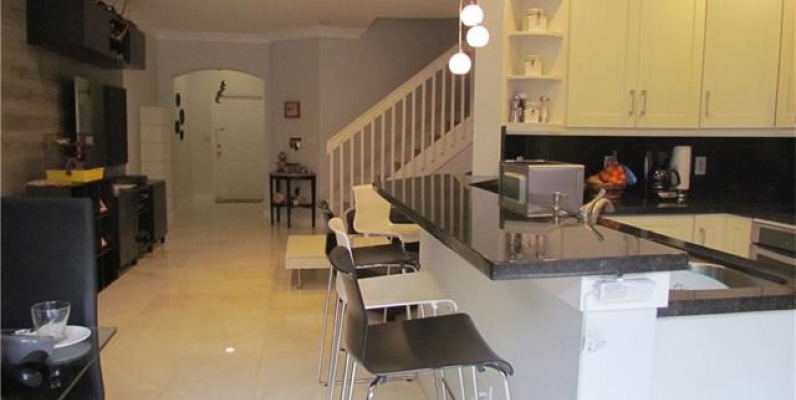 Townhouse en Venta- Leeward Islands atDORAL GeoBienes - Townhouse en Venta- Leeward Islands at DORAL - Plusvalia Guayaquil Casas de venta y alquiler Inmobiliaria Ecuador