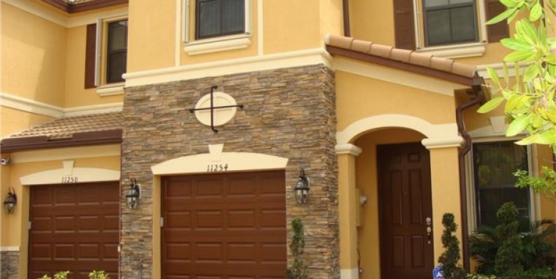 Townhouse en Venta- Monaco at DORAL GeoBienes - Townhouse en Venta- Monaco at DORAL - Plusvalia Guayaquil Casas de venta y alquiler Inmobiliaria Ecuador