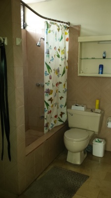 Vendo Casa de Dos Plantas en los Almendros GeoBienes - Vendo Casa de Dos Plantas en los Almendros Guayaquil Ecuador - Plusvalia Guayaquil Casas de venta y alquiler Inmobiliaria Ecuador
