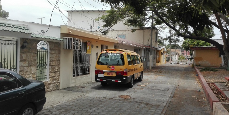 Vendo casa en Alborada, con suite adicional GeoBienes - Vendo casa en Alborada, con suite adicional - Plusvalia Guayaquil Casas de venta y alquiler Inmobiliaria Ecuador
