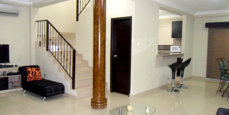 Vendo casa en La Joya Etapa Platino GeoBienes - Casa de venta en Guayaquil sector La Joya etapa Platino - Plusvalia Guayaquil Casas de venta y alquiler Inmobiliaria Ecuador