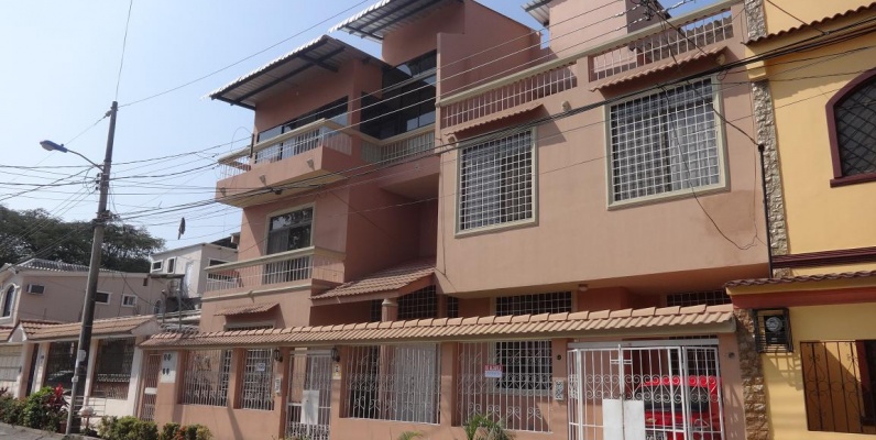 GeoBienes - Vendo 2 casas renteras juntas en Urdenor 1 - Plusvalia Guayaquil Casas de venta y alquiler Inmobiliaria Ecuador