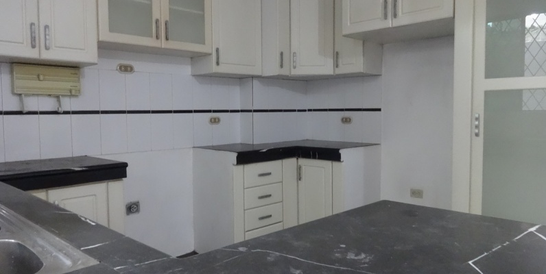 Urdenor 2, Vendo casa de dos plantas con terraza GeoBienes - Vendo casa en Urdenor 2 de dos plantas con terraza. Guayaquil Ecuador - Plusvalia Guayaquil Casas de venta y alquiler Inmobiliaria Ecuador