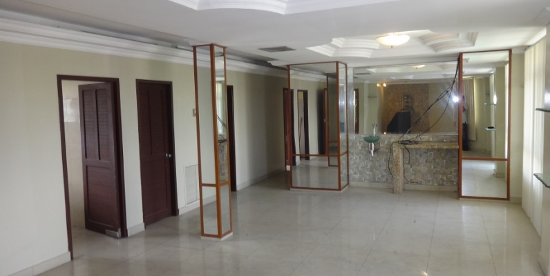 Vendo Departamento, Lomas de Urdesa GeoBienes - Vendo Departamento, Lomas de Urdesa - Plusvalia Guayaquil Casas de venta y alquiler Inmobiliaria Ecuador