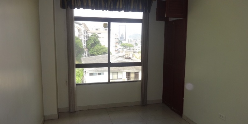 Vendo Departamento, Lomas de Urdesa GeoBienes - Vendo Departamento, Lomas de Urdesa - Plusvalia Guayaquil Casas de venta y alquiler Inmobiliaria Ecuador