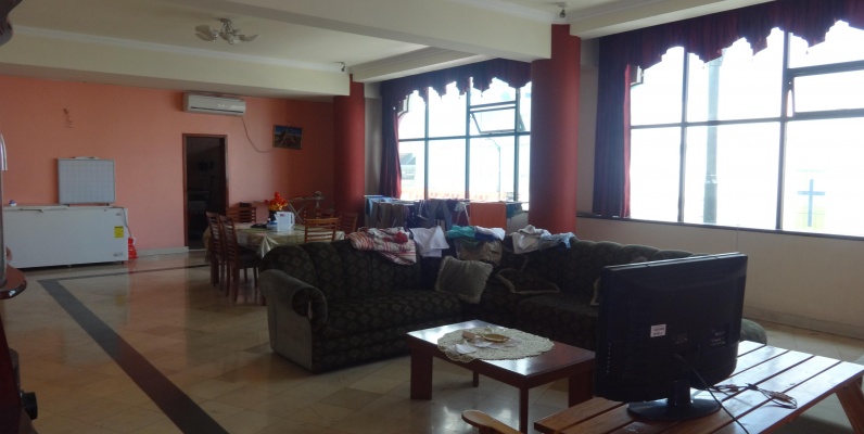 Vendo edificio comercial en el centro de Guayaquil, Av, Quito y calle Luque, Esquinero. GeoBienes - En venta edificio comercial en el centro de Guayaquil - Plusvalia Guayaquil Casas de venta y alquiler Inmobiliaria Ecuador