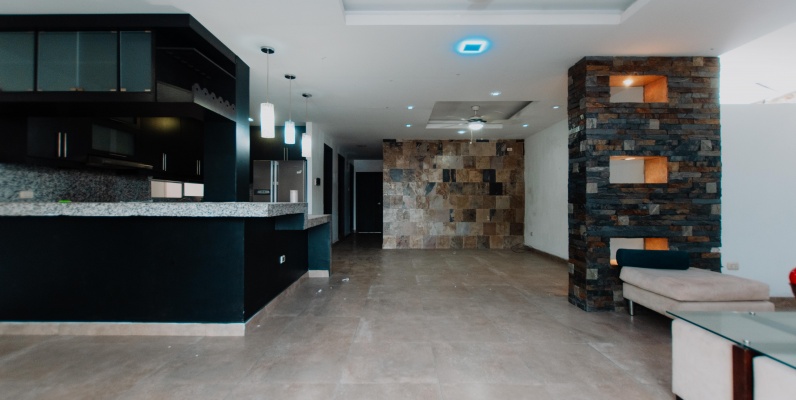 GeoBienes - Venta de departamento en zona de Los Ceibos, Guayaquil - Plusvalia Guayaquil Casas de venta y alquiler Inmobiliaria Ecuador