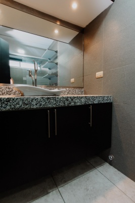 Venta de departamento en zona de Los Ceibos, Guayaquil GeoBienes - Venta de departamento en zona de Los Ceibos, Guayaquil - Plusvalia Guayaquil Casas de venta y alquiler Inmobiliaria Ecuador