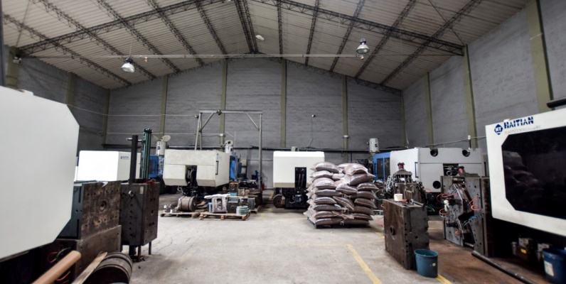 GeoBienes - Venta de Galpones, para bodega en vía Daule (6895m2) Guayas - Ecuador - Plusvalia Guayaquil Casas de venta y alquiler Inmobiliaria Ecuador GeoBienes - Venta de Galpones, para bodega en vía Daule (6895m2) Guayas - Ecuador - Plusvalia Guayaquil Casas de venta y alquiler Inmobiliaria Ecuador