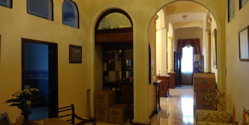 Venta de imponente casa de lujo esquinera en el sur de la ciudad GeoBienes - Venta de imponente casa de lujo esquinera en el sur de la ciudad - Plusvalia Guayaquil Casas de venta y alquiler Inmobiliaria Ecuador