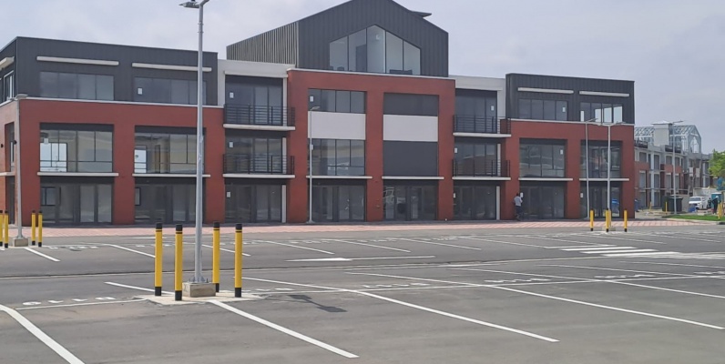 Venta de local u oficina en Almax, vía Samborondón GeoBienes - Venta de local u oficina en Almax, vía Samborondón - Plusvalia Guayaquil Casas de venta y alquiler Inmobiliaria Ecuador