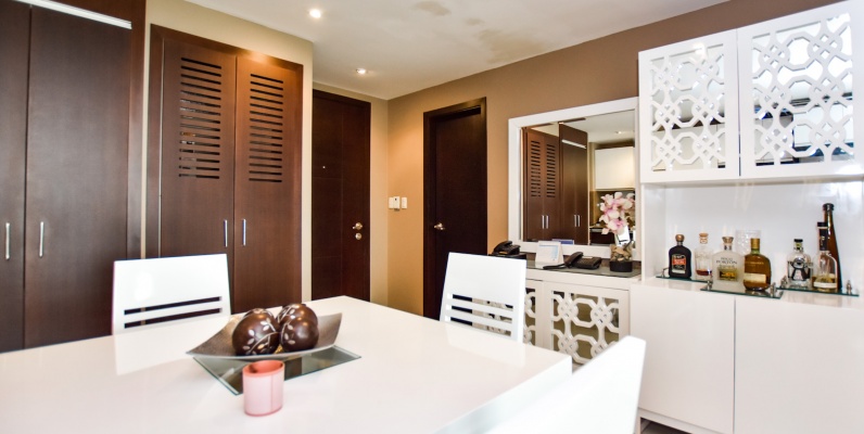 Venta de suite en Samborondón Plaza GeoBienes - Venta/alquiler de suite en Samborondón Plaza - Plusvalia Guayaquil Casas de venta y alquiler Inmobiliaria Ecuador