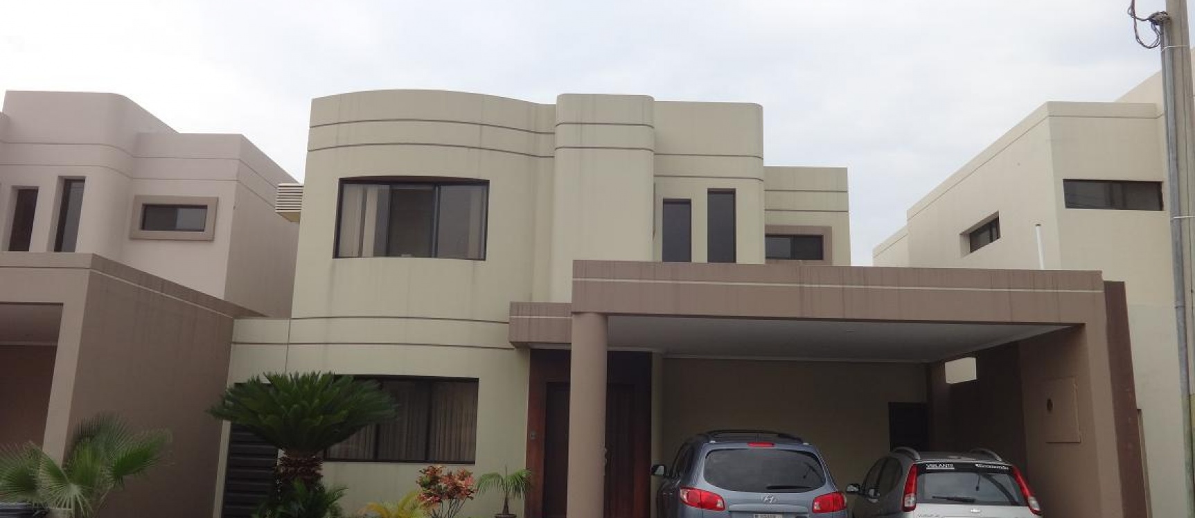 GeoBienes - Vendo Casa en Samborondon, Km 2 1/2 atras de la UEES - Plusvalia Guayaquil Casas de venta y alquiler Inmobiliaria Ecuador