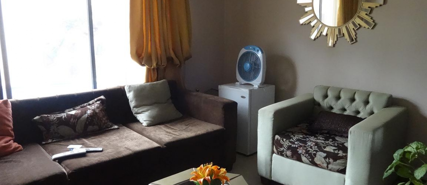 Vendo Casa en Samborondon, Km 2 1/2 atras de la UEES GeoBienes - Vendo Casa en Samborondon, Km 2 1/2 atras de la UEES - Plusvalia Guayaquil Casas de venta y alquiler Inmobiliaria Ecuador