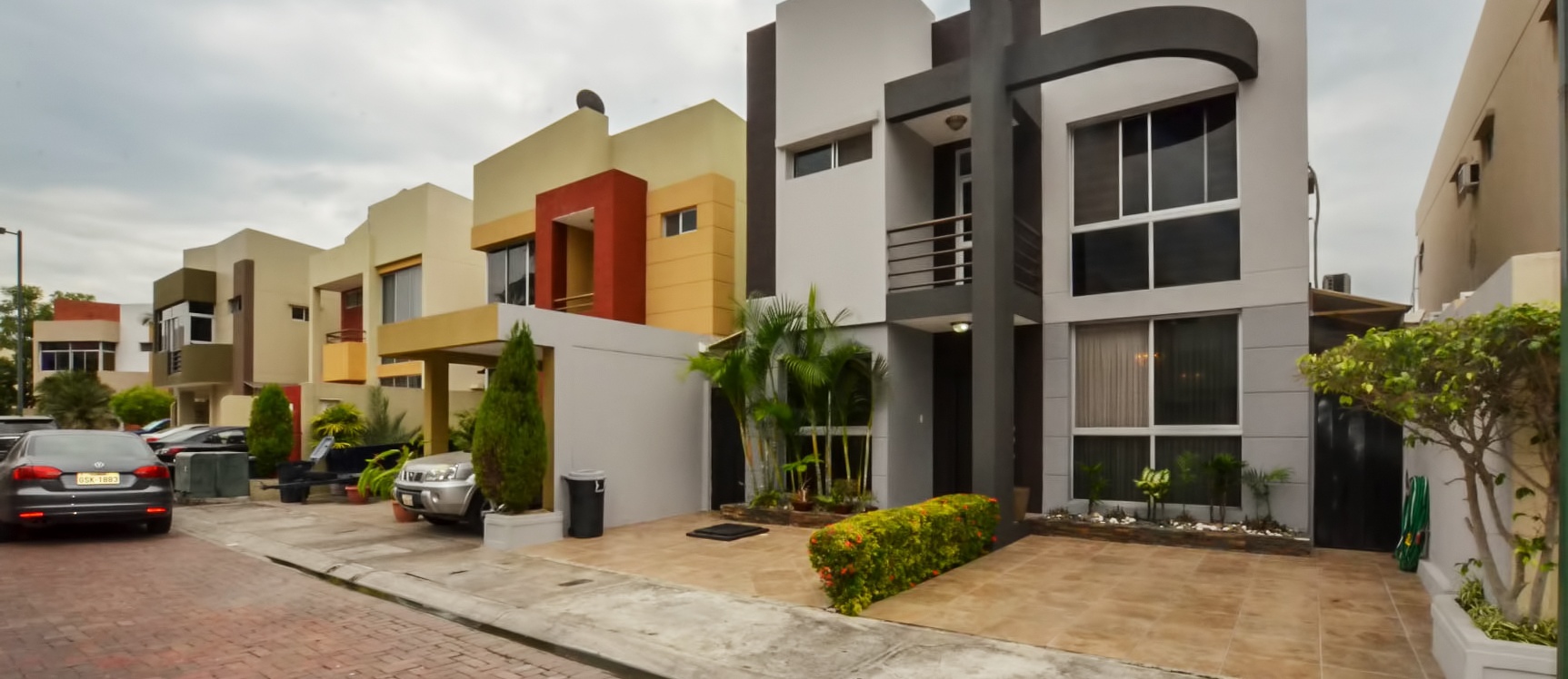 Casa en Venta en Urbanización Belo Horizonte Sector Vía a La Costa GeoBienes - Casa en Venta en Urbanización Belo Horizonte Sector Vía a La Costa - Plusvalia Guayaquil Casas de venta y alquiler Inmobiliaria Ecuador