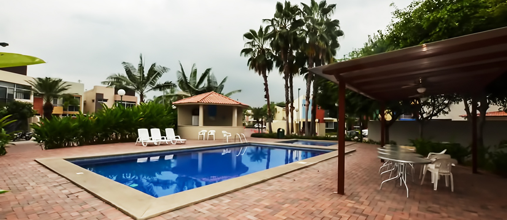 Casa en Venta en Urbanización Belo Horizonte Sector Vía a La Costa GeoBienes - Casa en Venta en Urbanización Belo Horizonte Sector Vía a La Costa - Plusvalia Guayaquil Casas de venta y alquiler Inmobiliaria Ecuador
