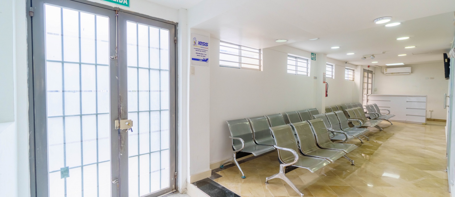 Oficina en alquiler planta baja ubicado en Urdesa, Norte de Guayaquil GeoBienes - Oficina en alquiler planta baja ubicado en Urdesa, Norte de Guayaquil - Plusvalia Guayaquil Casas de venta y alquiler Inmobiliaria Ecuador