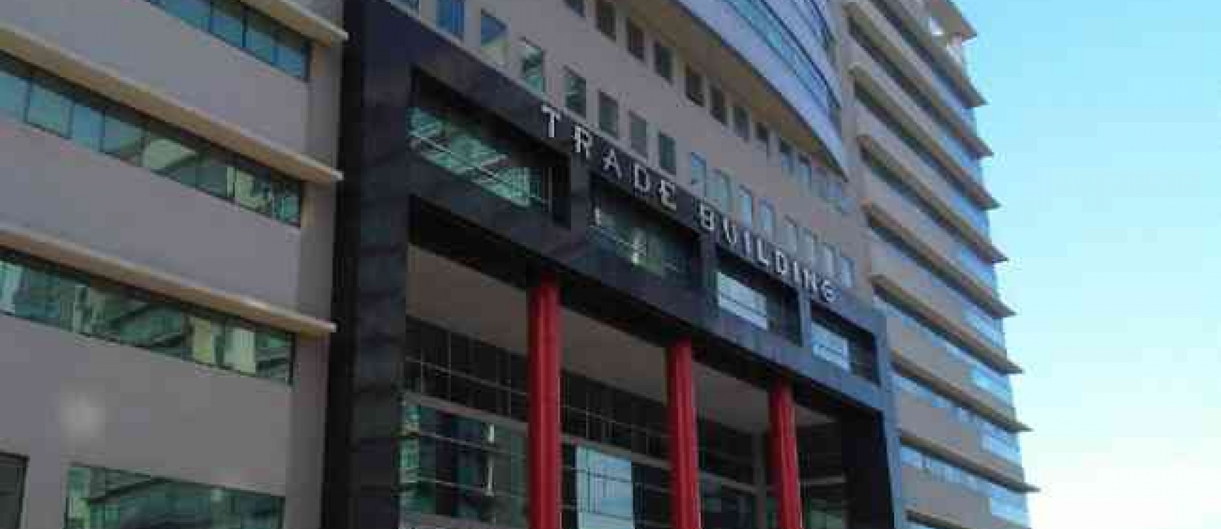 Oficina en Venta edificio Trade Building norte Guayaquil GeoBienes - Oficina en Venta edificio Trade Building norte Guayaquil - Plusvalia Guayaquil Casas de venta y alquiler Inmobiliaria Ecuador