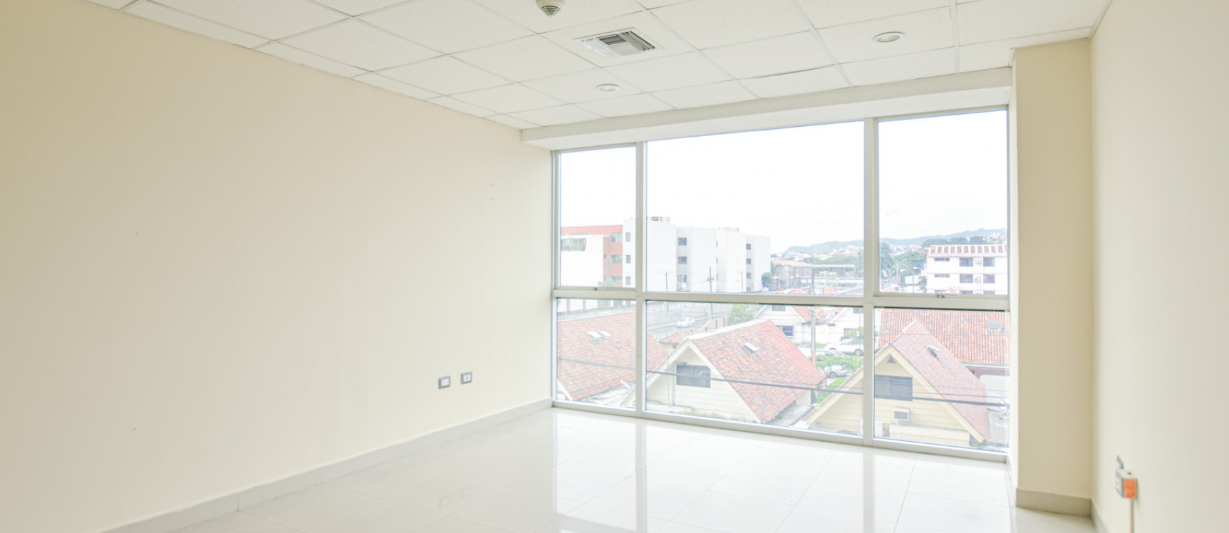 GeoBienes - Oficina en Alquiler en Edificio City Office  - Plusvalia Guayaquil Casas de venta y alquiler Inmobiliaria Ecuador