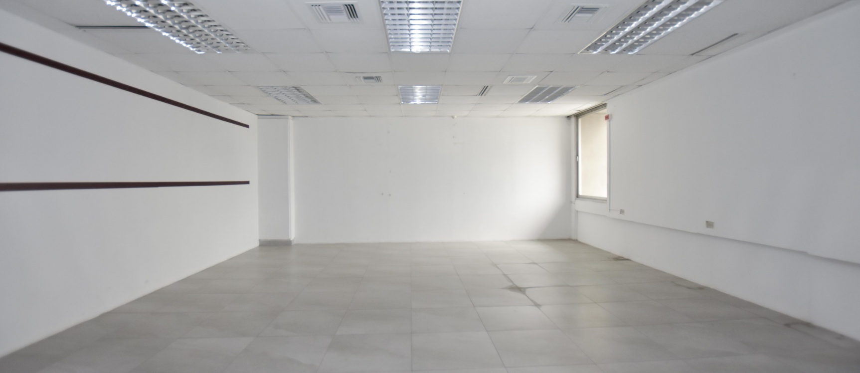 Alquiler de oficina en Av. de las Américas, Edificio Mecanos GeoBienes - Alquiler de oficina en Av. de las Américas, Edificio Mecanos - Plusvalia Guayaquil Casas de venta y alquiler Inmobiliaria Ecuador
