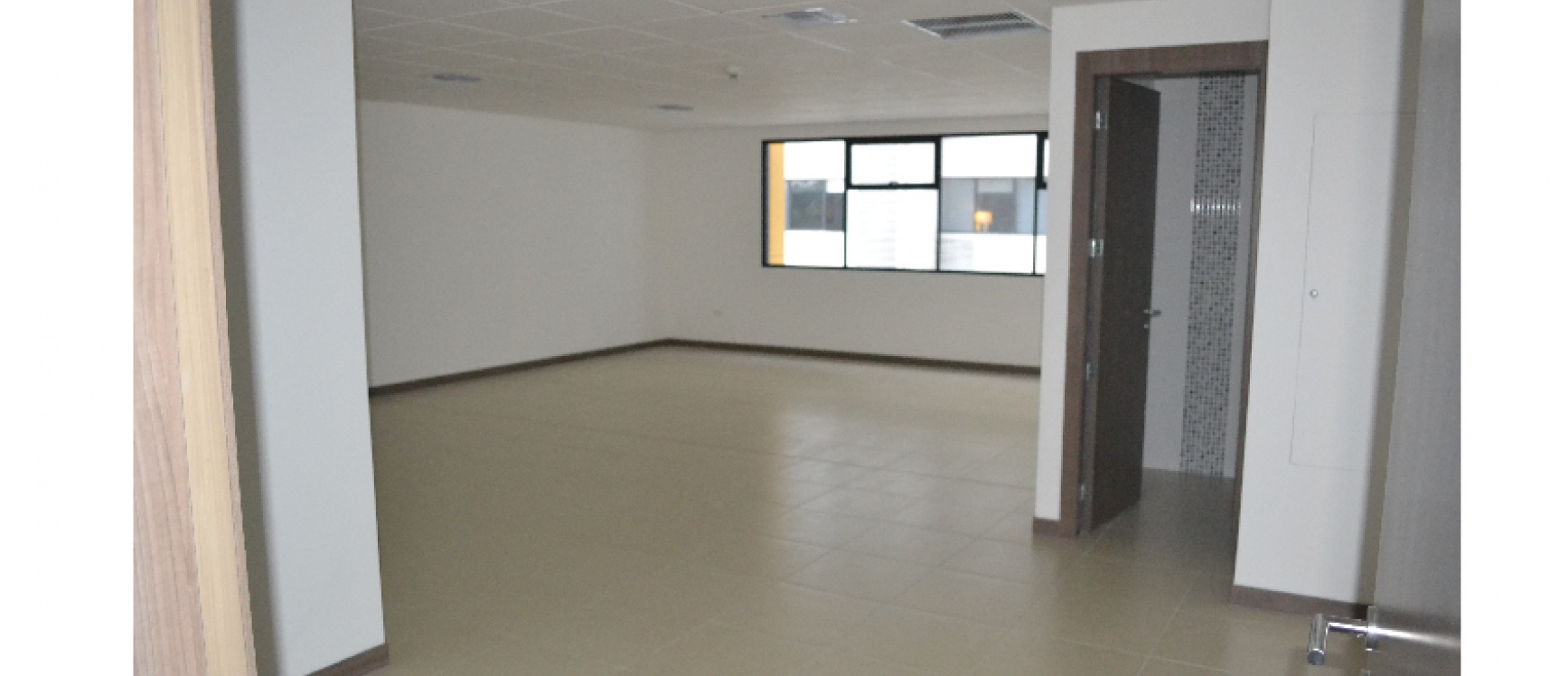 Alquiler de oficina en Ciudad del Rio, Emporium Guayaquil GeoBienes - Alquiler de oficina en Ciudad del Rio, Emporium Guayaquil - Plusvalia Guayaquil Casas de venta y alquiler Inmobiliaria Ecuador