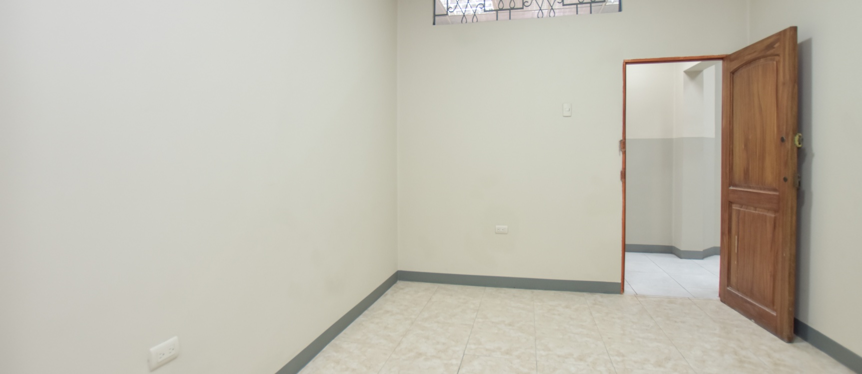 Alquiler de oficina en el centro de Guayaquil GeoBienes - Alquiler de oficina en el centro de Guayaquil - Plusvalia Guayaquil Casas de venta y alquiler Inmobiliaria Ecuador
