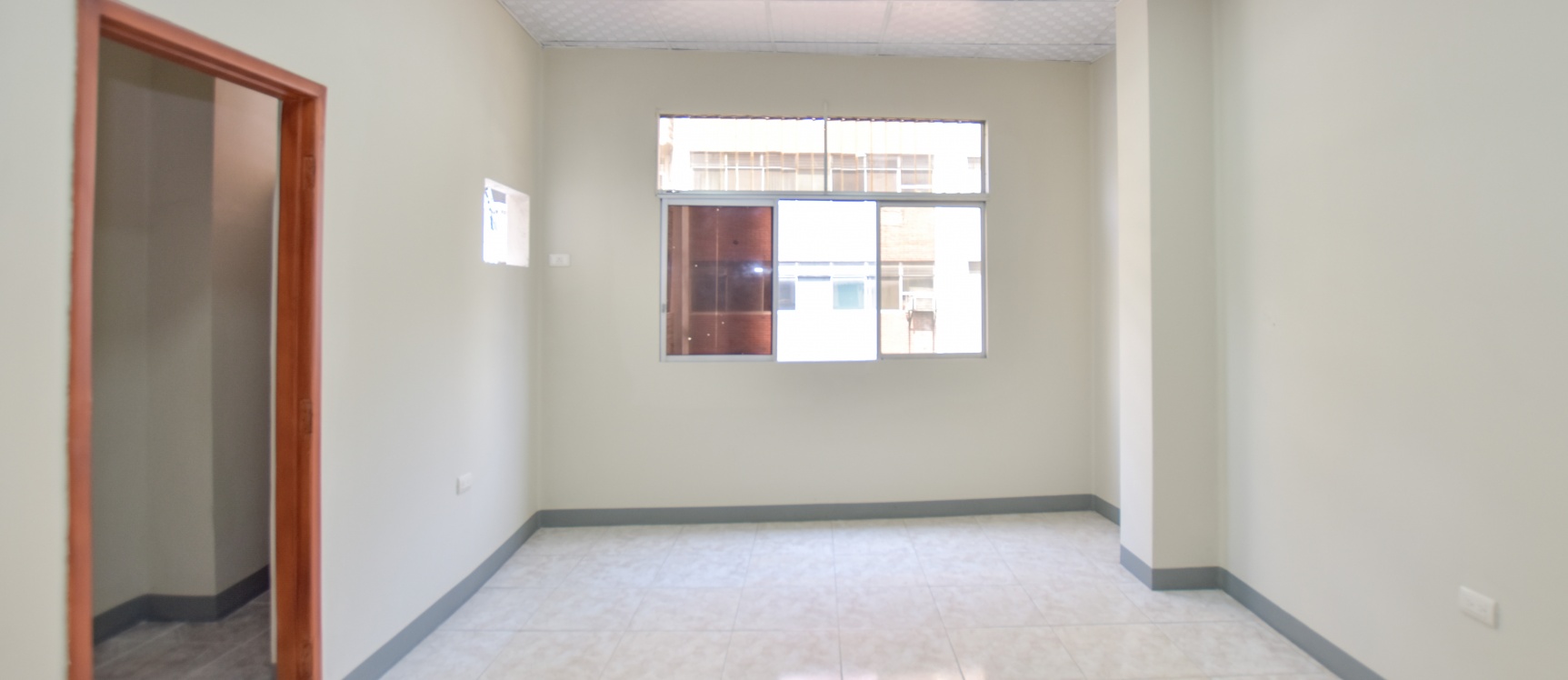 GeoBienes - Alquiler de oficina en el centro de Guayaquil - Plusvalia Guayaquil Casas de venta y alquiler Inmobiliaria Ecuador