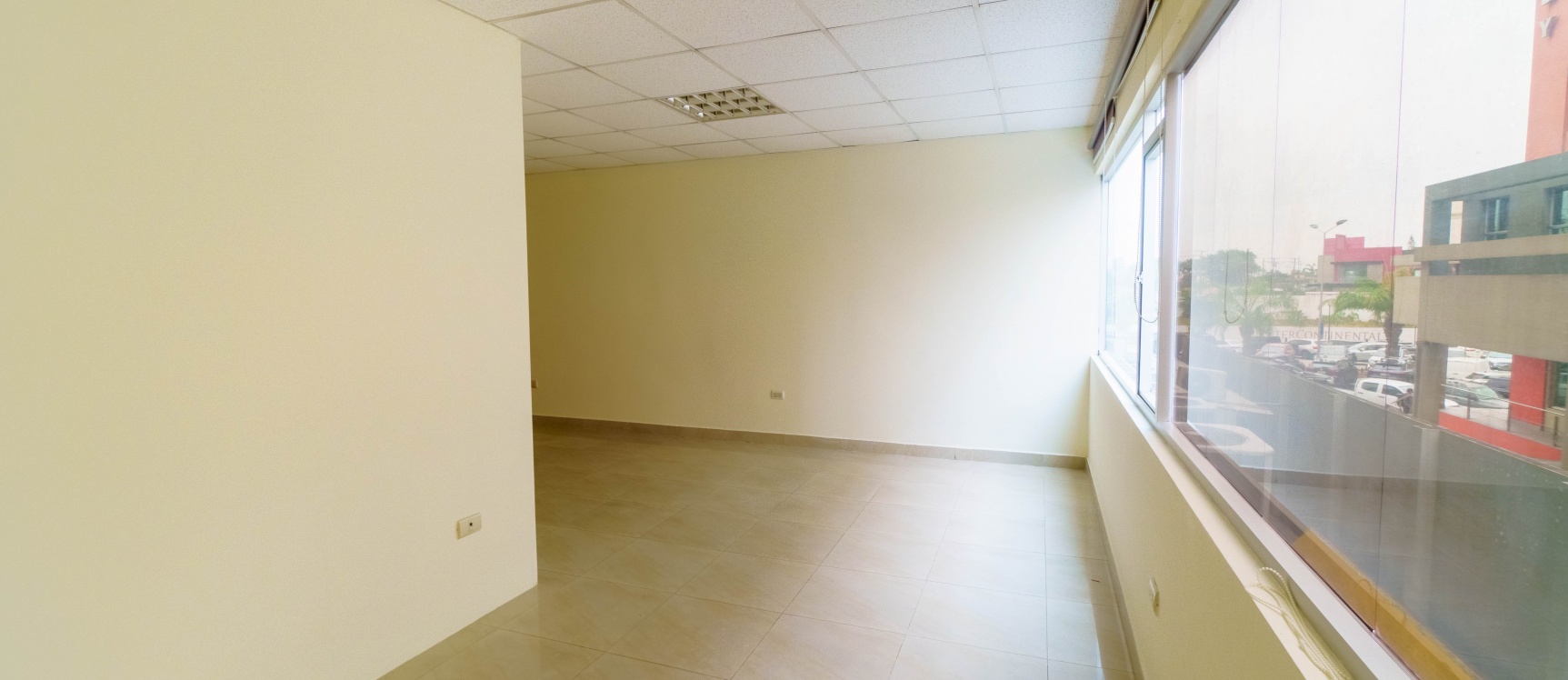 Alquiler de oficina en Samborondón Plaza, Samborondón GeoBienes - Alquiler de oficina en Samborondón Plaza, Samborondón - Plusvalia Guayaquil Casas de venta y alquiler Inmobiliaria Ecuador