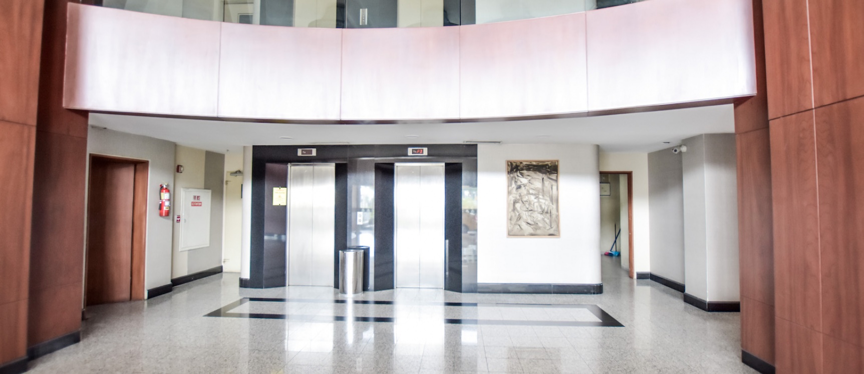 Alquiler de suite amoblada en Torre Colón I GeoBienes - Alquiler de suite amoblada en Torre Colón I, Guayaquil - Ecuador - Plusvalia Guayaquil Casas de venta y alquiler Inmobiliaria Ecuador