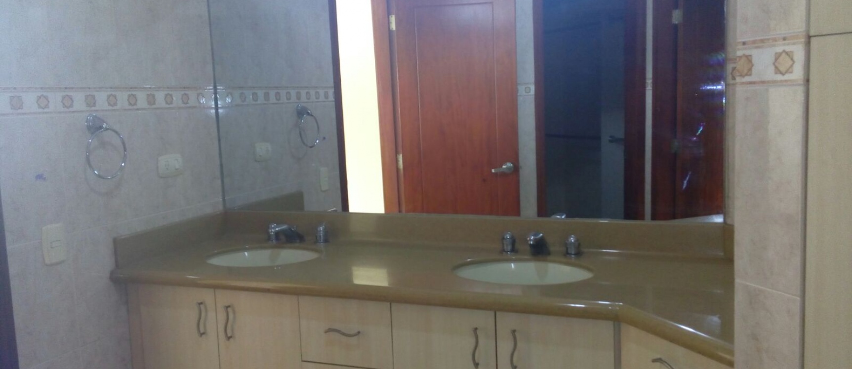 Casa en Plaza Real GeoBienes - Casa en alquiler en Plaza Real Samborondón Guayaquil - Plusvalia Guayaquil Casas de venta y alquiler Inmobiliaria Ecuador