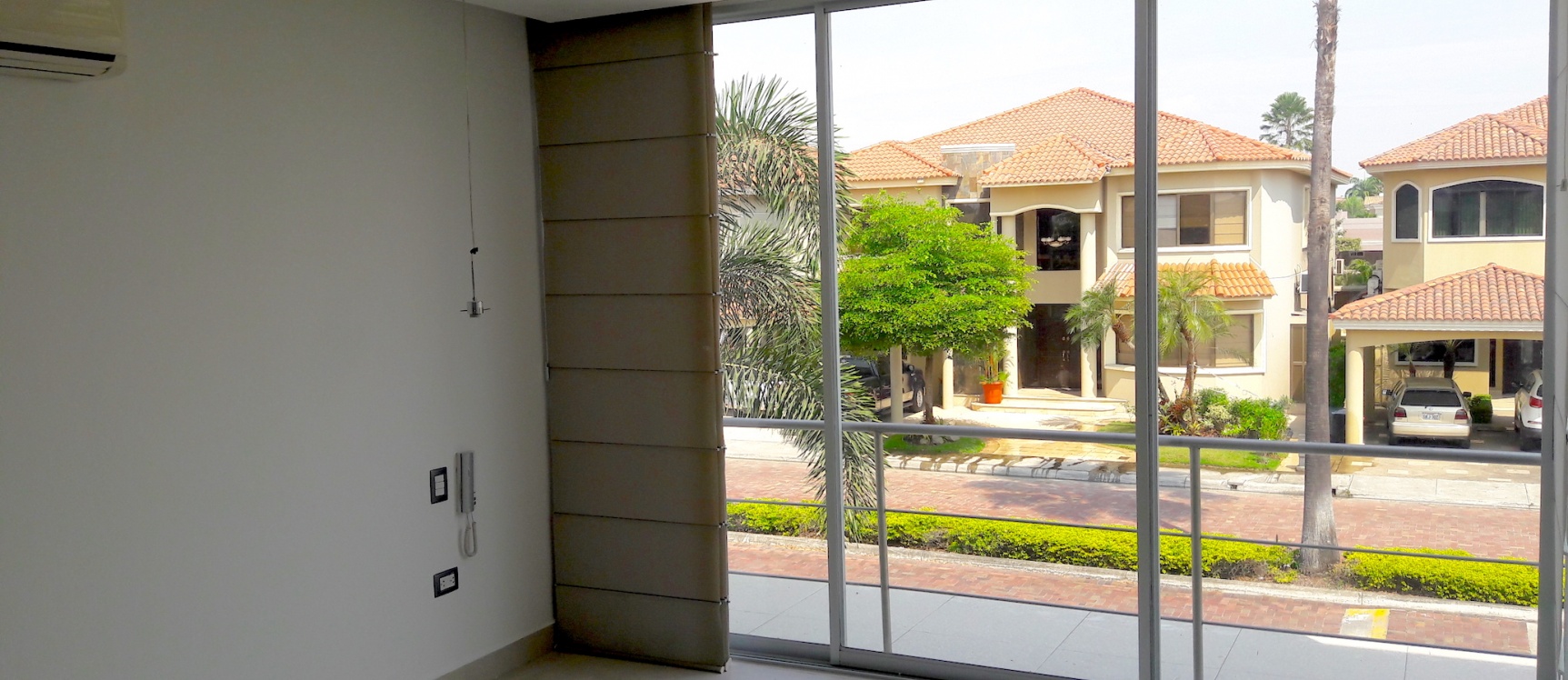Alquilo casa en Terrasol - Samborondon GeoBienes - Alquilo Casa en Urb. Terrasol Samborondon - Plusvalia Guayaquil Casas de venta y alquiler Inmobiliaria Ecuador