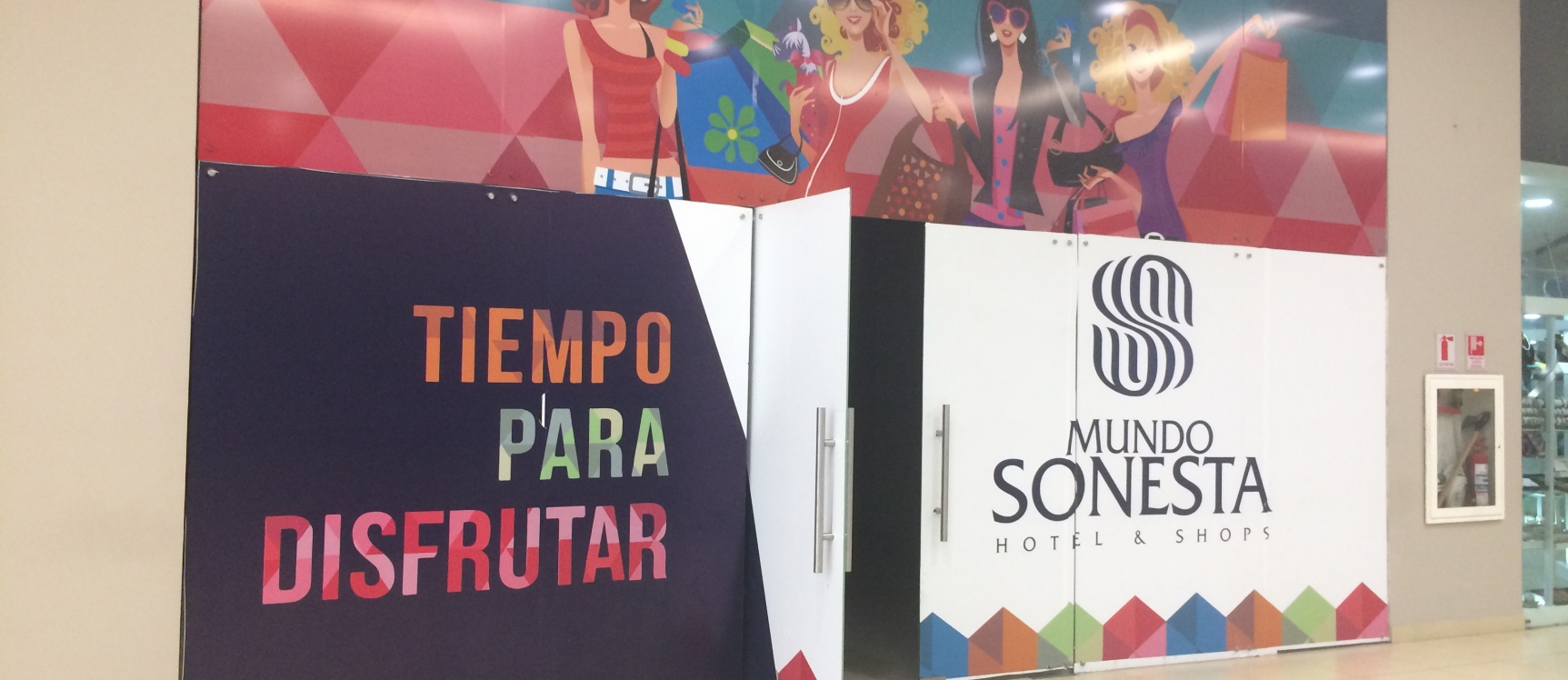 Alquilo Local Comercial Galería Sonesta, zona Mall del Sol GeoBienes - Local Comercial en Alquiler Galería Sonesta, zona Mall del Sol - Plusvalia Guayaquil Casas de venta y alquiler Inmobiliaria Ecuador