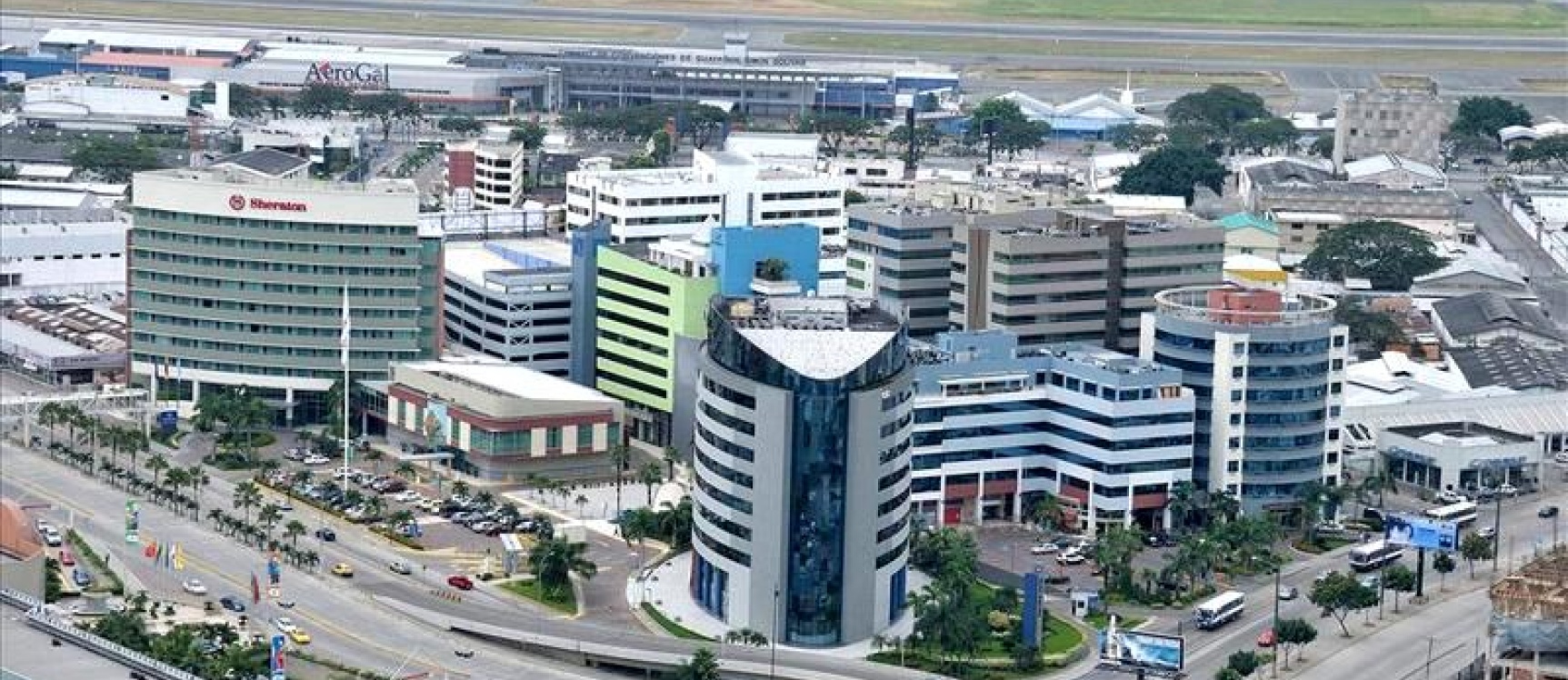Alquilo Oficina en el Edificio Excecutive Center GeoBienes - Frente al Mall del Sol Alquilo Oficina en el Executive Center norte de Guayaquil - Plusvalia Guayaquil Casas de venta y alquiler Inmobiliaria Ecuador
