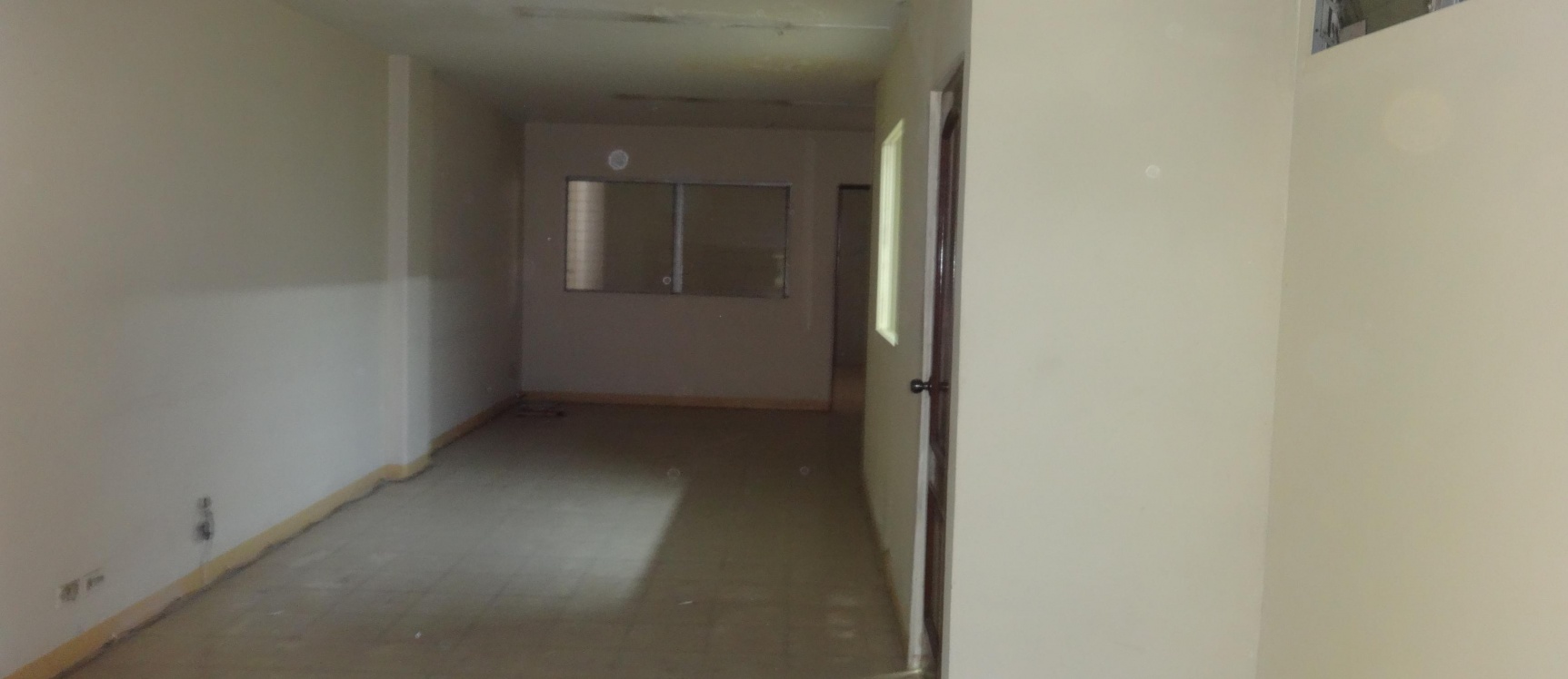 Alquilo oficina en en centro de Guayaquil, Baquerizo Moreno y 9 de Octubre GeoBienes - Oficina en arriendo, Baquerizo Moreno y 9 de Octubre centro de Guayaquil - Plusvalia Guayaquil Casas de venta y alquiler Inmobiliaria Ecuador