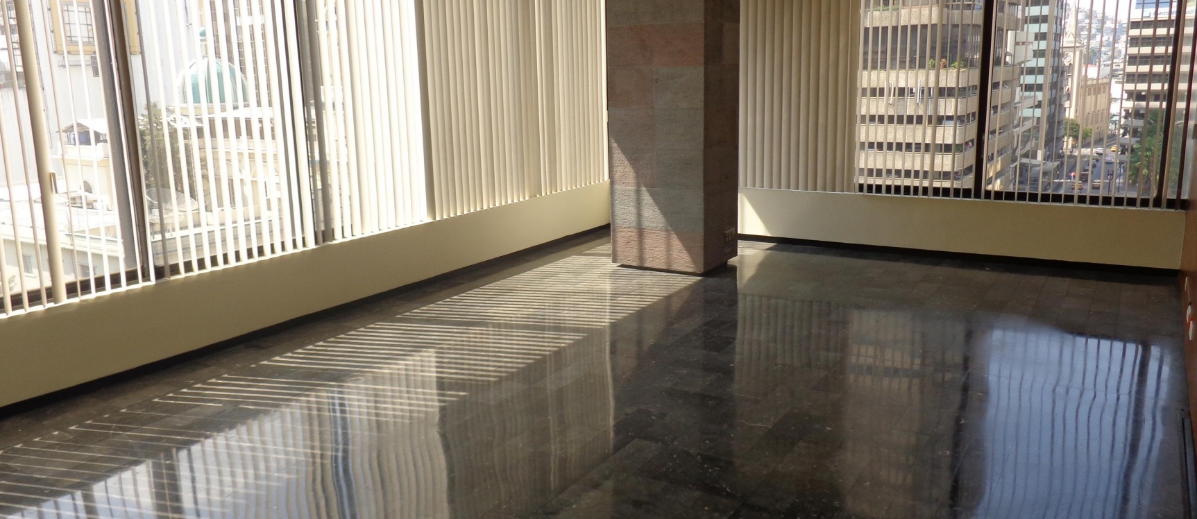 Alquilo oficina en Pedro Carbo Y Velez, centro de Guayaquil GeoBienes - Alquilo oficina en Pedro Carbo Y Velez, centro de Guayaquil - Plusvalia Guayaquil Casas de venta y alquiler Inmobiliaria Ecuador