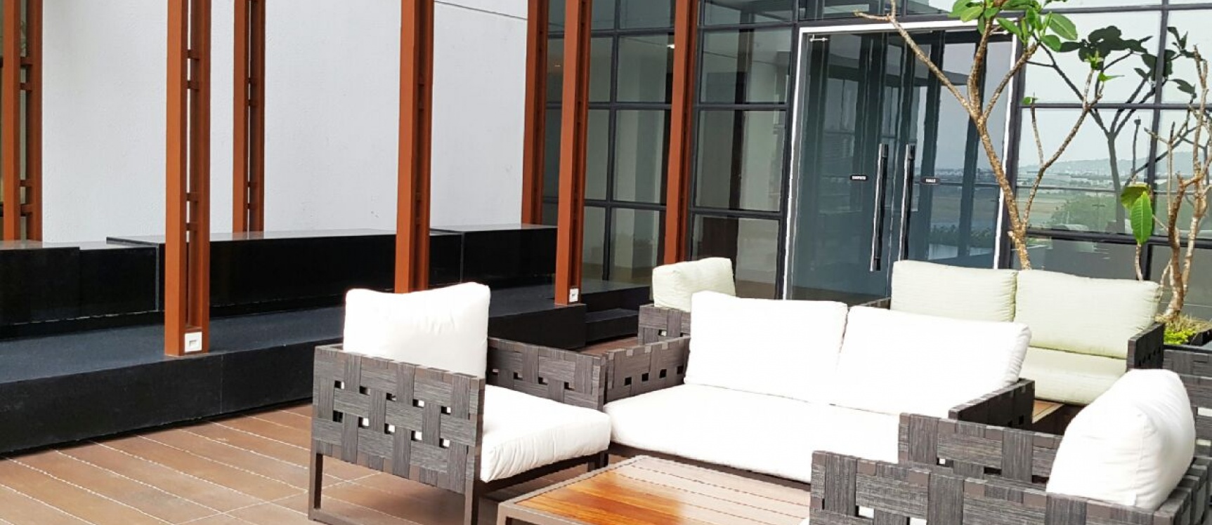 Alquilo Oficina en Sky Building, norte de Guayaquil GeoBienes - Alquilo Oficina en Sky Building, norte de Guayaquil - Plusvalia Guayaquil Casas de venta y alquiler Inmobiliaria Ecuador