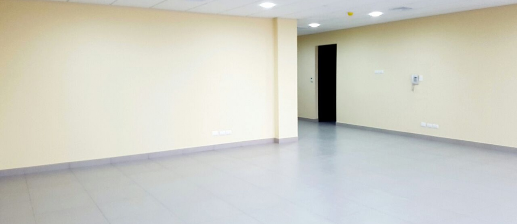 Alquilo Oficina en Sky Building, norte de Guayaquil GeoBienes - Alquilo Oficina en Sky Building, norte de Guayaquil - Plusvalia Guayaquil Casas de venta y alquiler Inmobiliaria Ecuador
