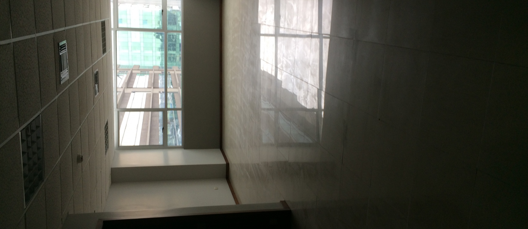 Alquilo Oficina en Trade Building GeoBienes - Oficina de 43mt2 en Arriendo en Trade Building sector Mall del Sol - Guayaquil - Plusvalia Guayaquil Casas de venta y alquiler Inmobiliaria Ecuador