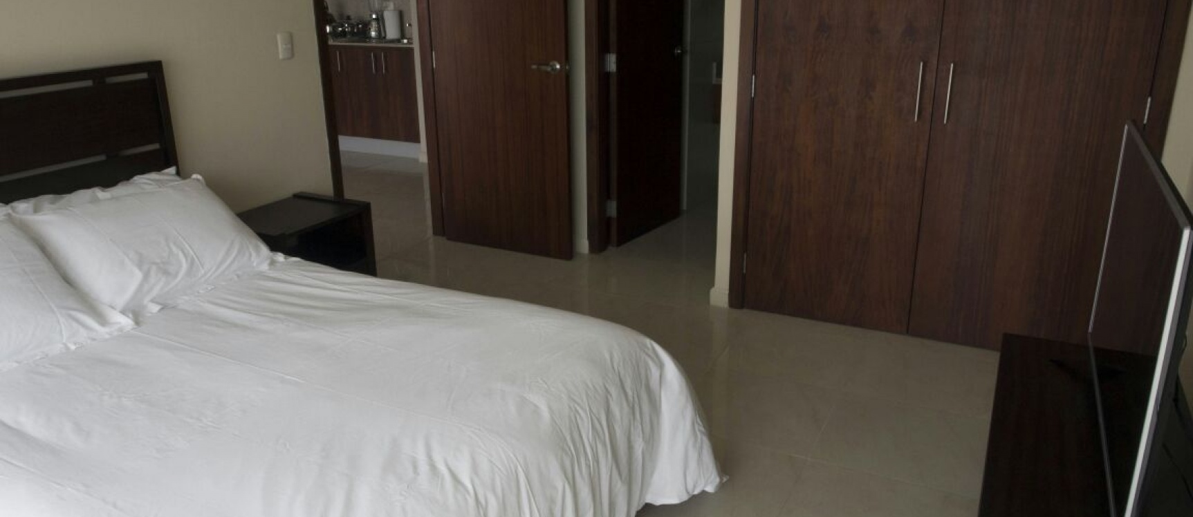 GeoBienes - Alquiler de suite en River Front - Ciudad del Río Guayaquil - Plusvalia Guayaquil Casas de venta y alquiler Inmobiliaria Ecuador