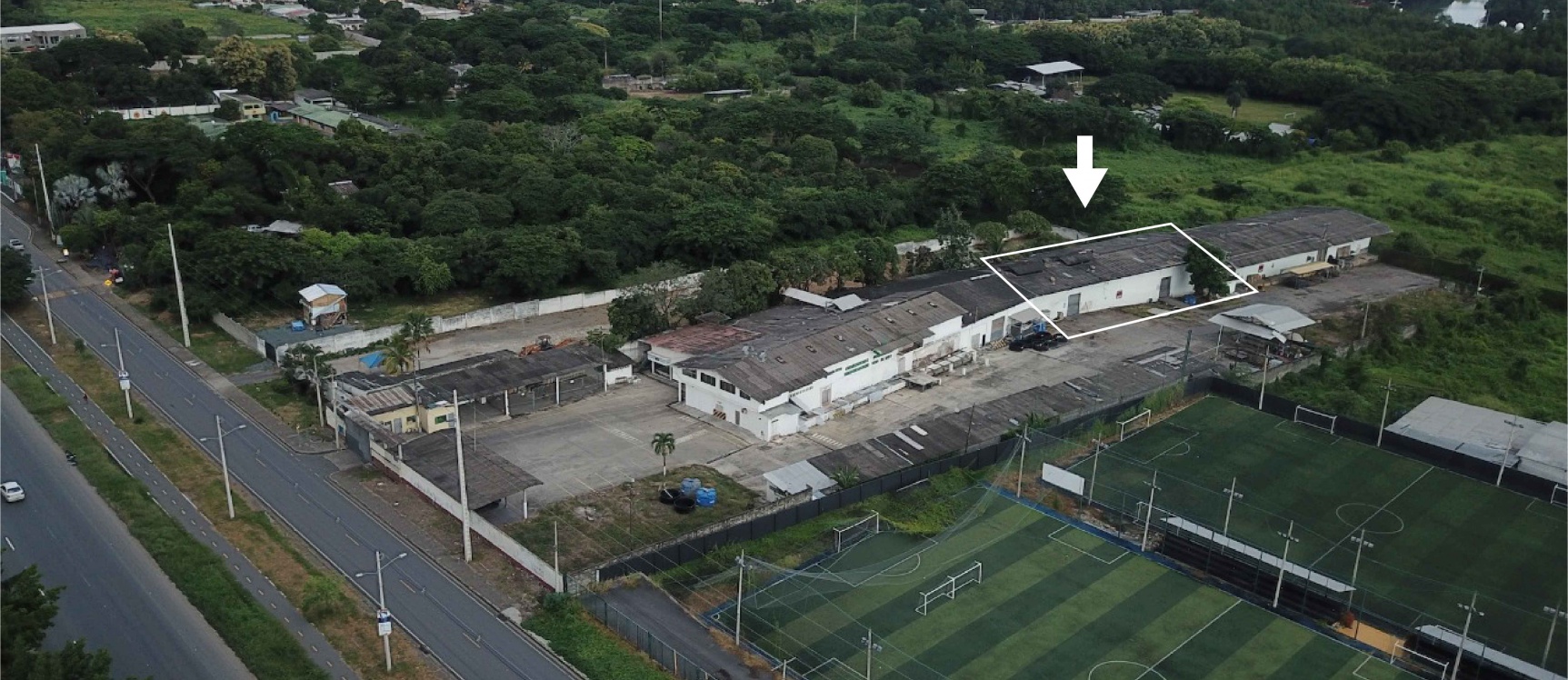 Bodega en alquiler de 800 m2 Vía a la Costa GeoBienes - Bodega en alquiler de 800 m2 Vía a la Costa - Plusvalia Guayaquil Casas de venta y alquiler Inmobiliaria Ecuador